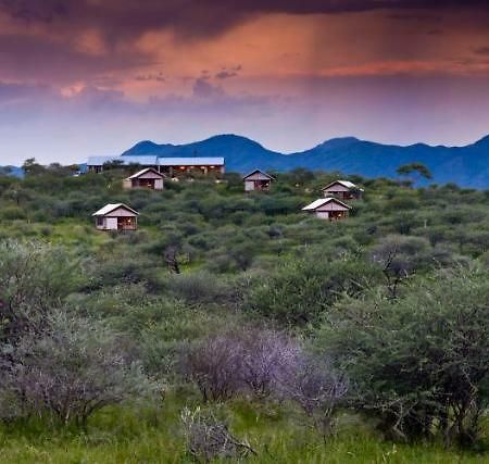 Hotel Windhoek Self-Catering Game Camp Dobra Exterior foto